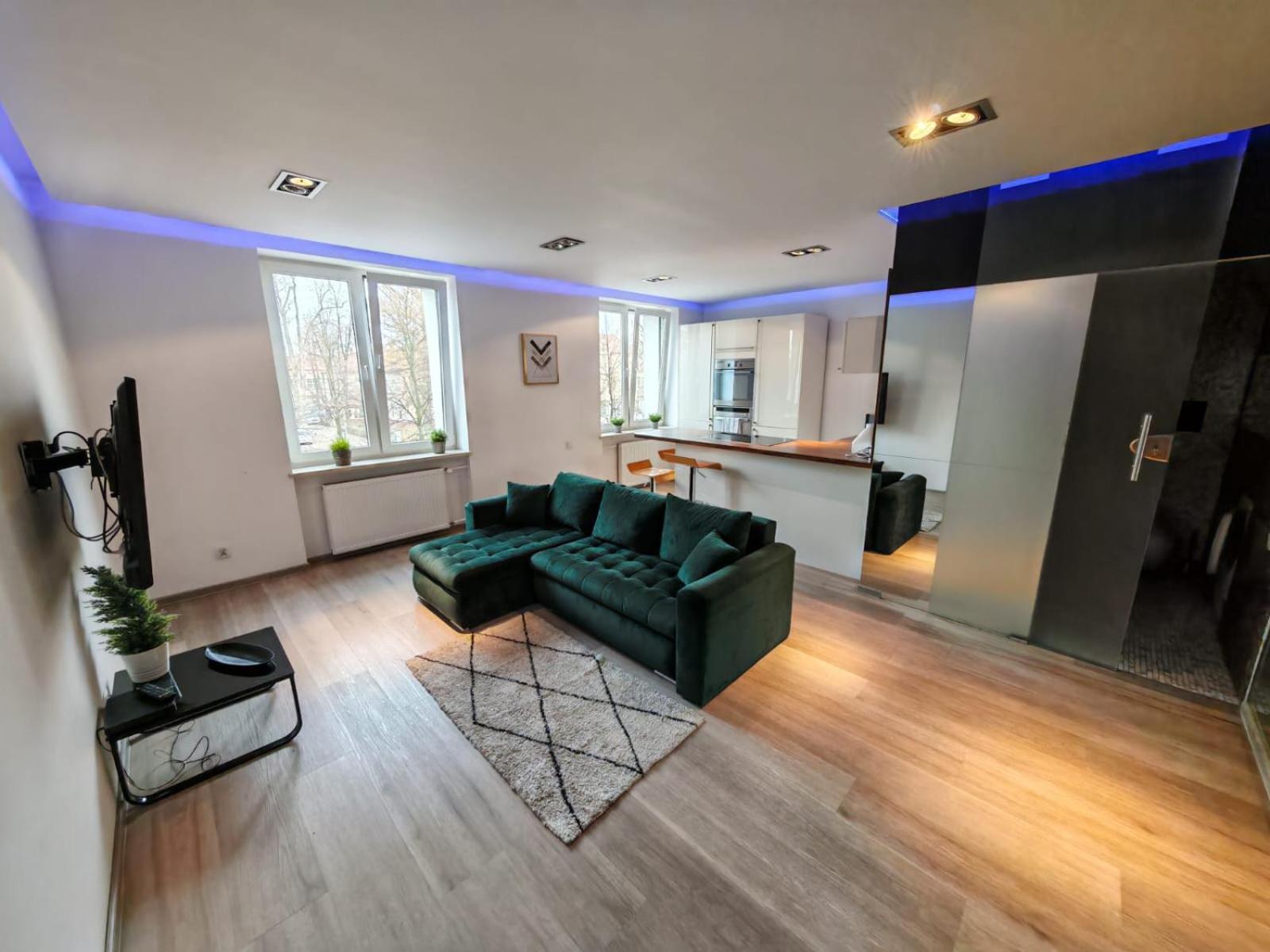 Nowoczesny Apartament III Al. Nmp Čenstochová Exteriér fotografie