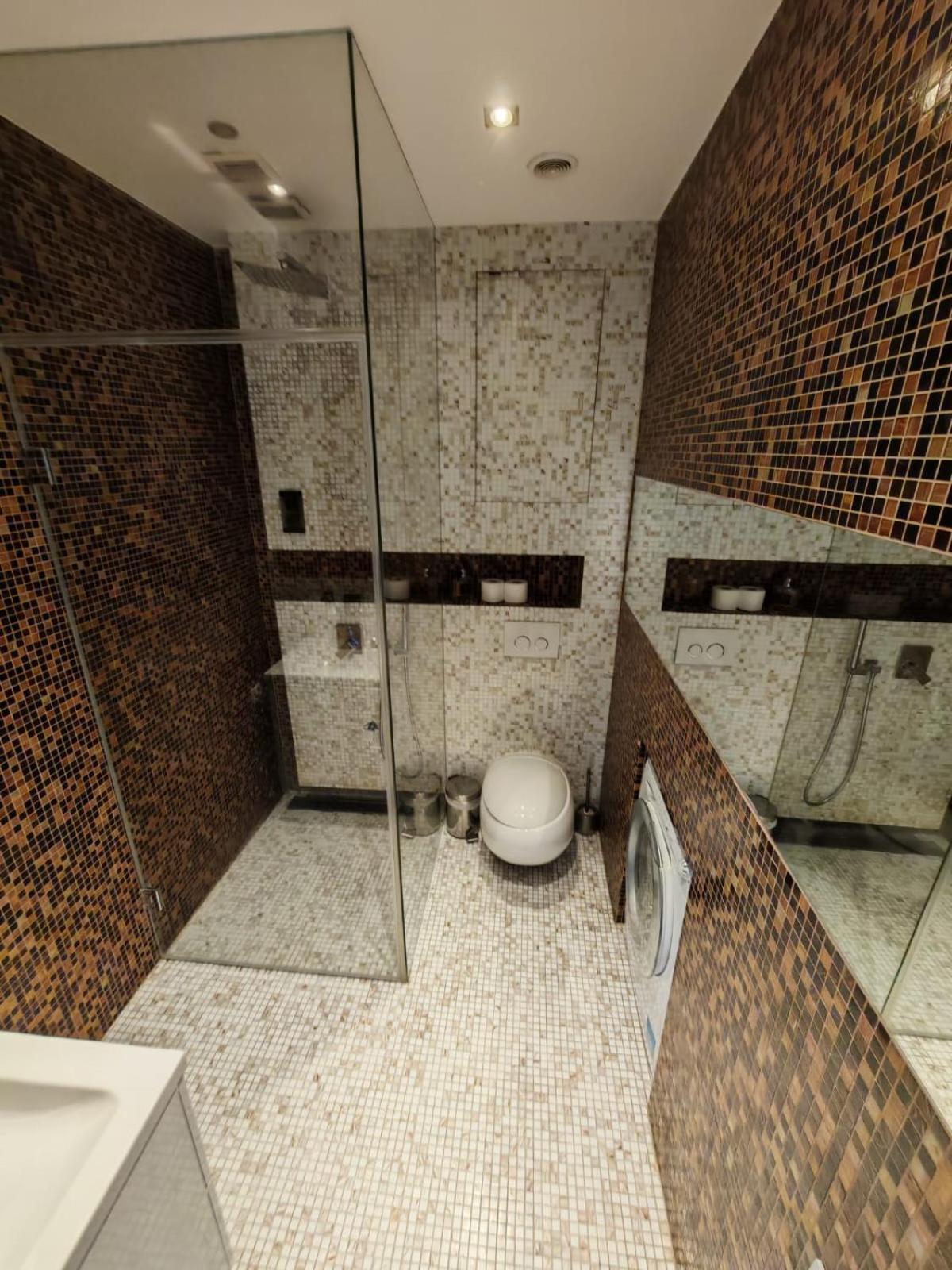 Nowoczesny Apartament III Al. Nmp Čenstochová Exteriér fotografie