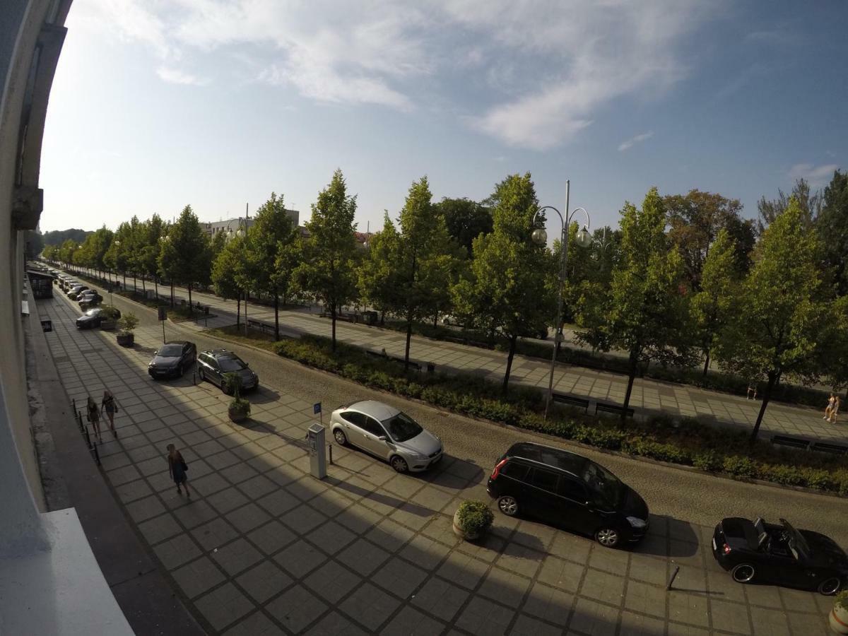 Nowoczesny Apartament III Al. Nmp Čenstochová Exteriér fotografie