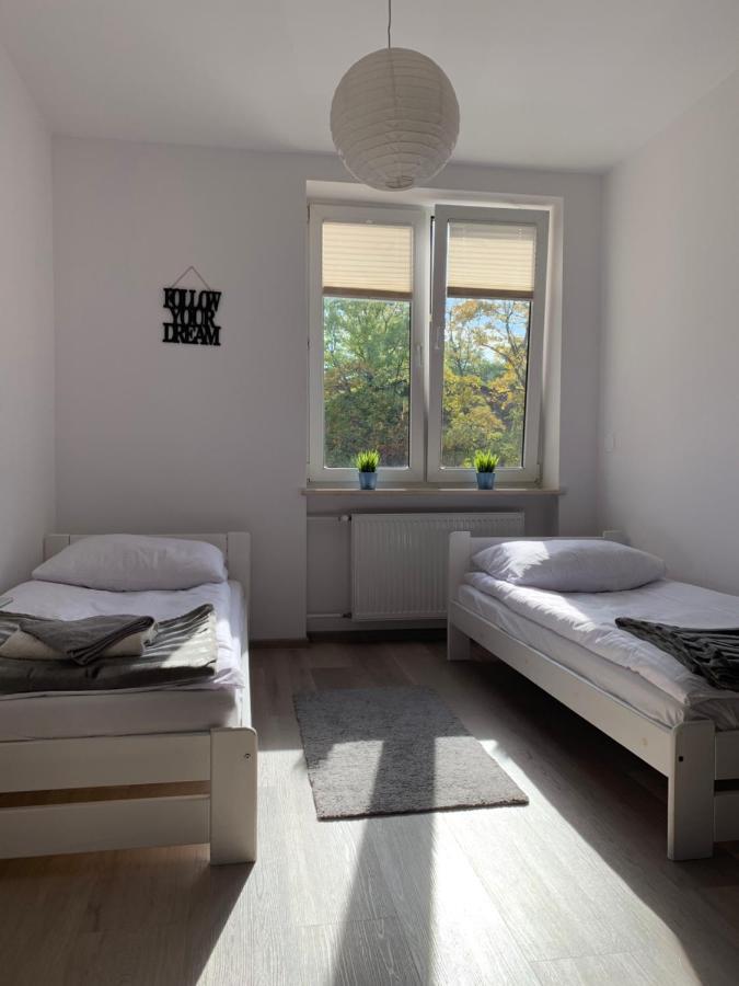 Nowoczesny Apartament III Al. Nmp Čenstochová Exteriér fotografie